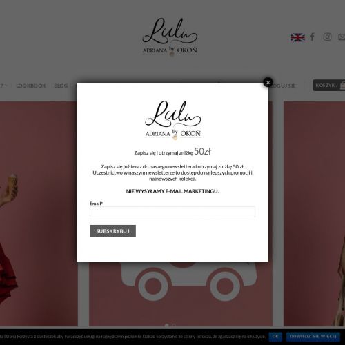 Rozkloszowana sukienka od projektanta